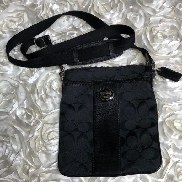 Coach Handbags - Coach Crossbody 43976